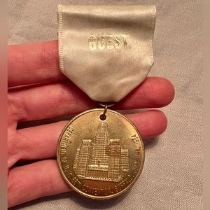 Vintage medal American Legion Dept. NY 66th convention Buffalo 1984 brass